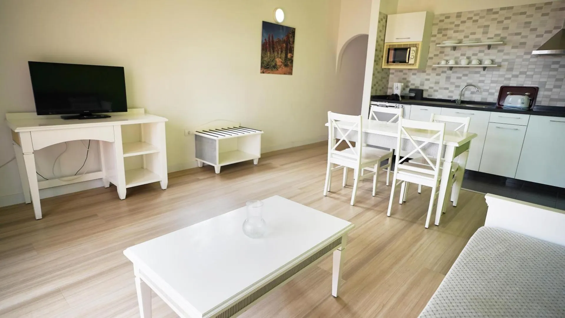 Coral Los Alisios Apartment Los Cristianos  0*, Los Cristianos (Tenerife)